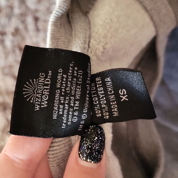 Harry Potter Sweater - Picture 5 of 6